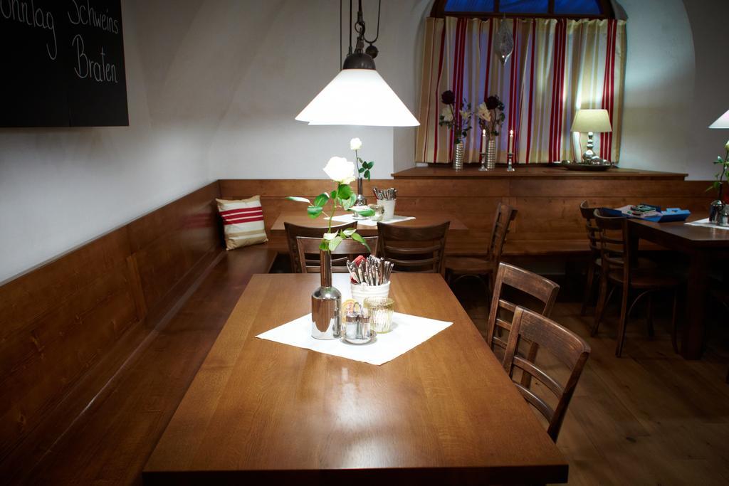 Rathauskeller Melk Hotel ภายนอก รูปภาพ