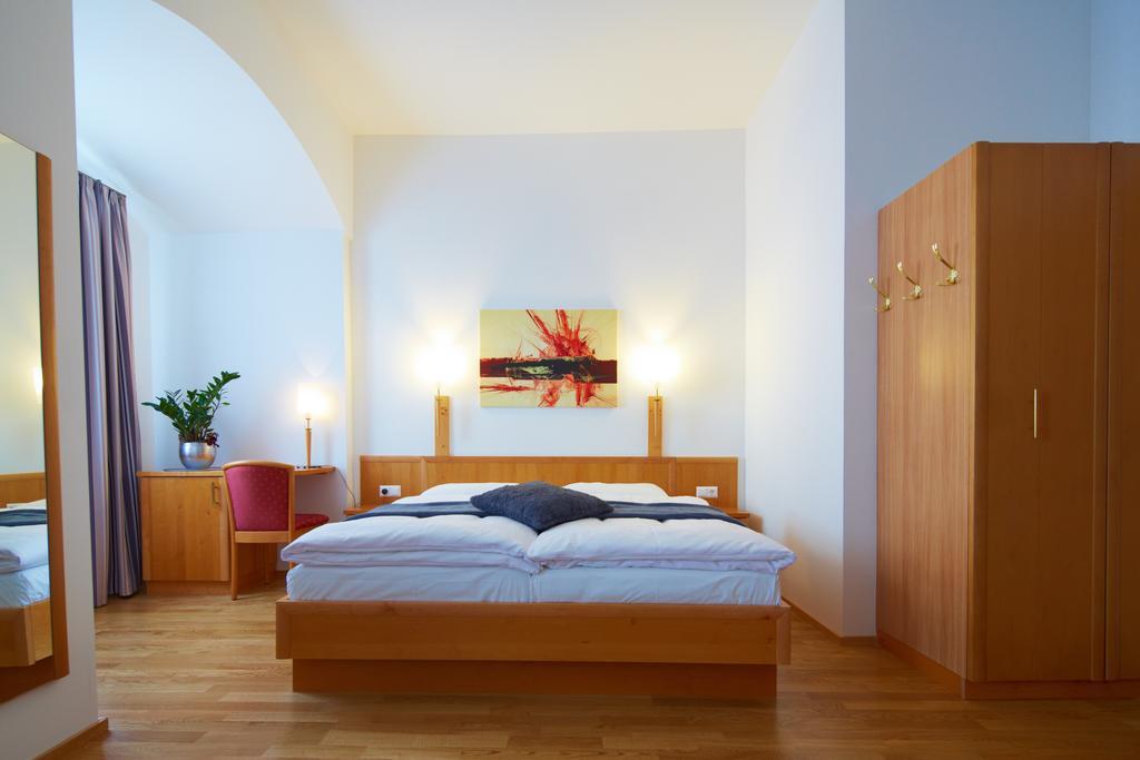 Rathauskeller Melk Hotel ห้อง รูปภาพ