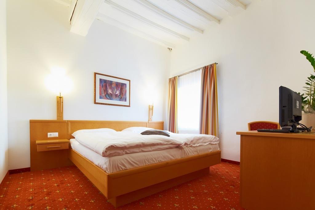 Rathauskeller Melk Hotel ภายนอก รูปภาพ