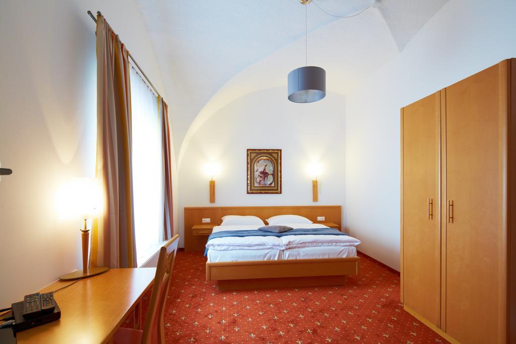 Rathauskeller Melk Hotel ห้อง รูปภาพ